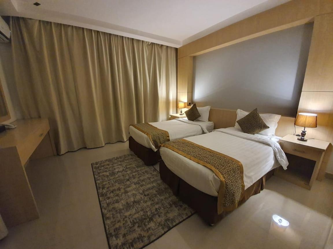 Asfar Suites Shaqra Екстериор снимка