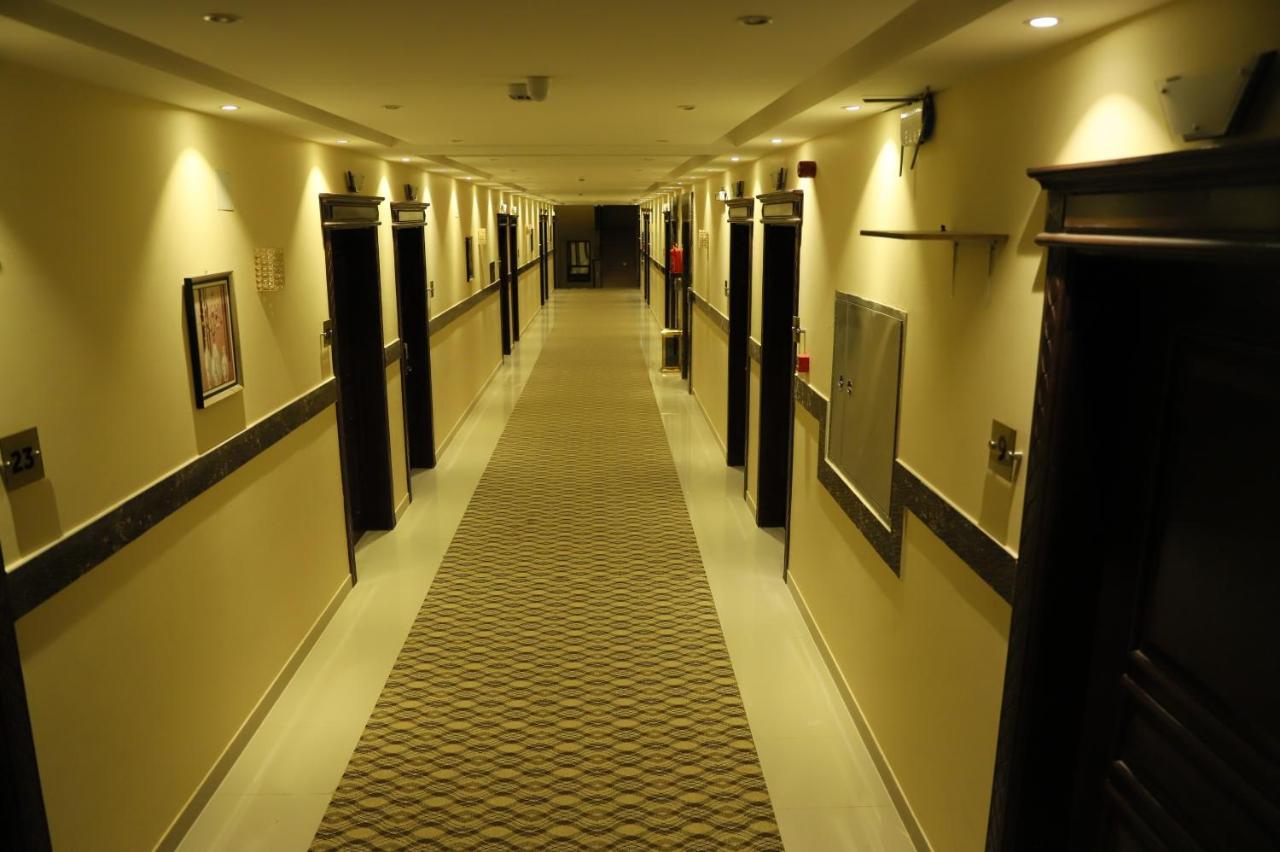 Asfar Suites Shaqra Екстериор снимка